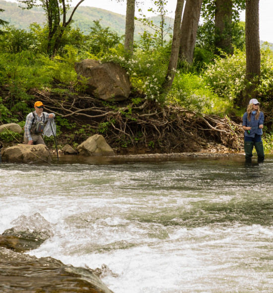 Contact CVB - People fishing