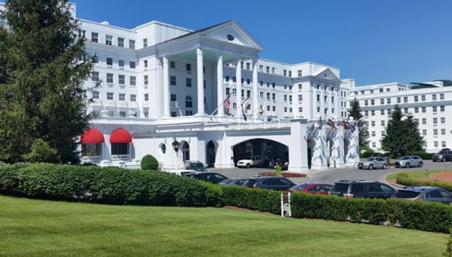 Greenbrier Hotel Front Entrance