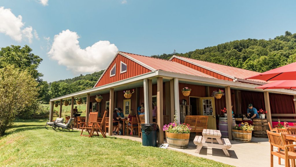 hawk knob hard cider and mead outdoor patio 1200x680.