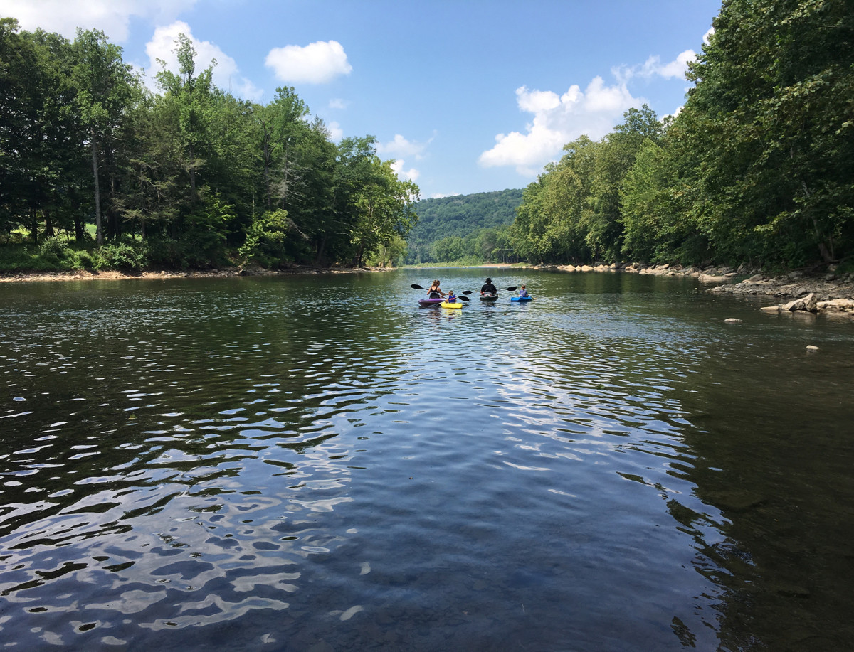 Kayaking  in Greenbrier Valley lake