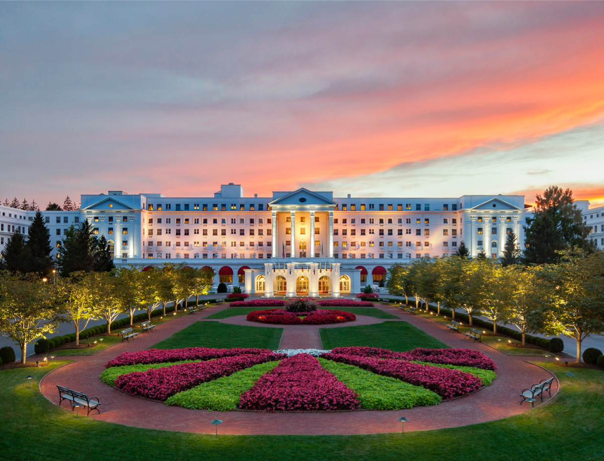 The Greenbrier Resort front