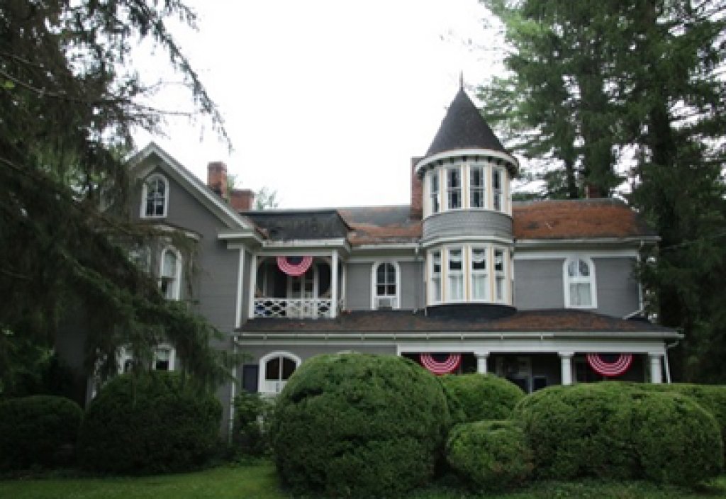 Edgarton Inn.